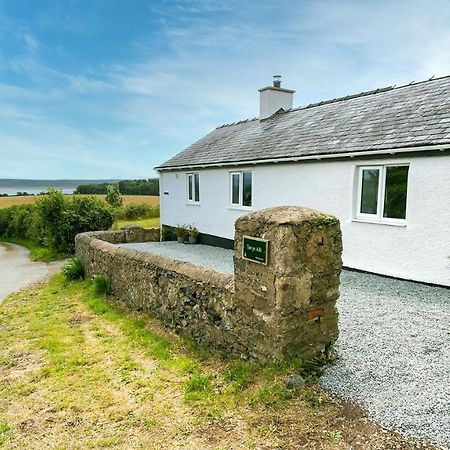 Tan Yr Allt Llangadwaladr  외부 사진